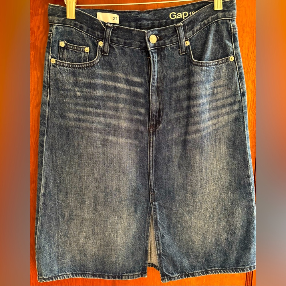 Gap 1969 denim skirt